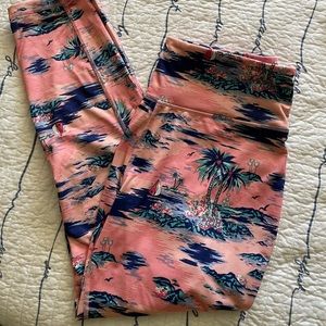 EUC Crown & Ivy leggings